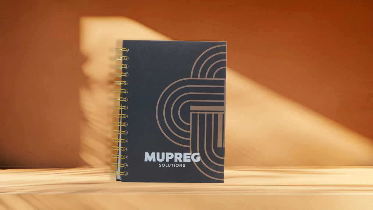 Cuaderno promocional con encuadernado wire-o y pasta dura personalizada